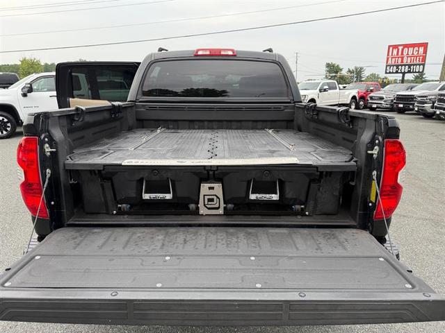 Photo of 2018 Midnight Black Metallic Toyota Tundra
