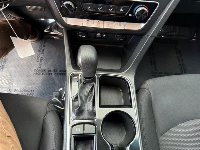 Photo of 2018 Quartz White Pearl Hyundai SONATA