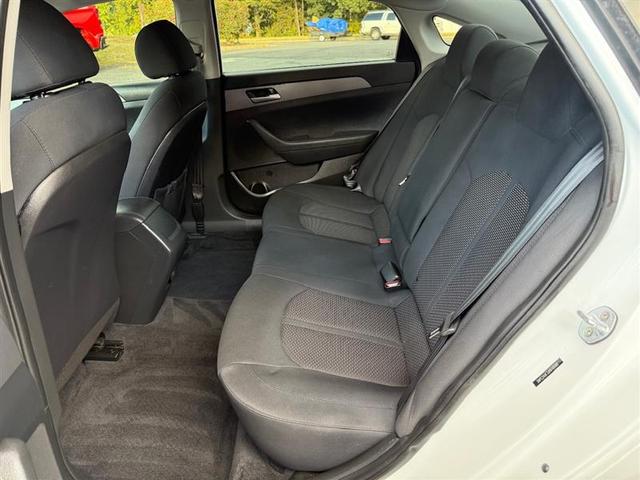 Photo of 2018 Quartz White Pearl Hyundai SONATA