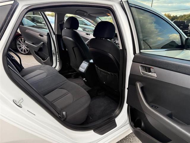 Photo of 2018 Quartz White Pearl Hyundai SONATA
