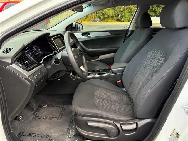 Photo of 2018 Quartz White Pearl Hyundai SONATA