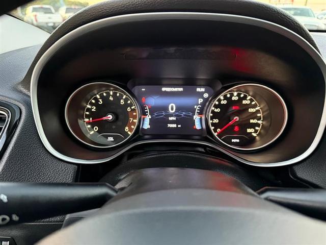 Photo of 2018 White Clearcoat Jeep Compass