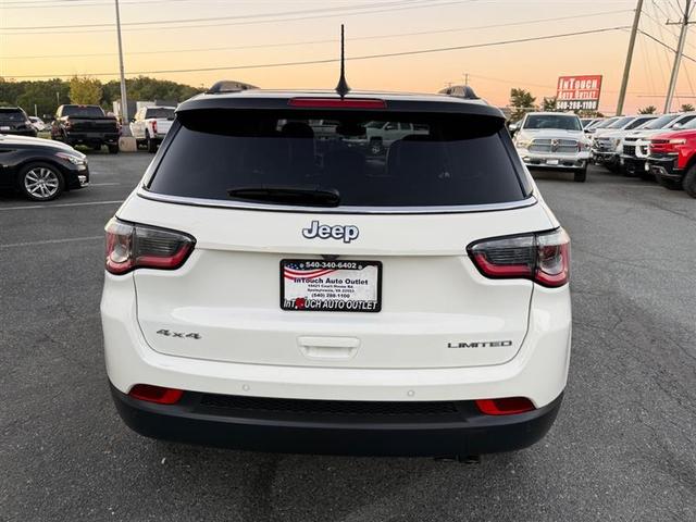 Photo of 2018 White Clearcoat Jeep Compass