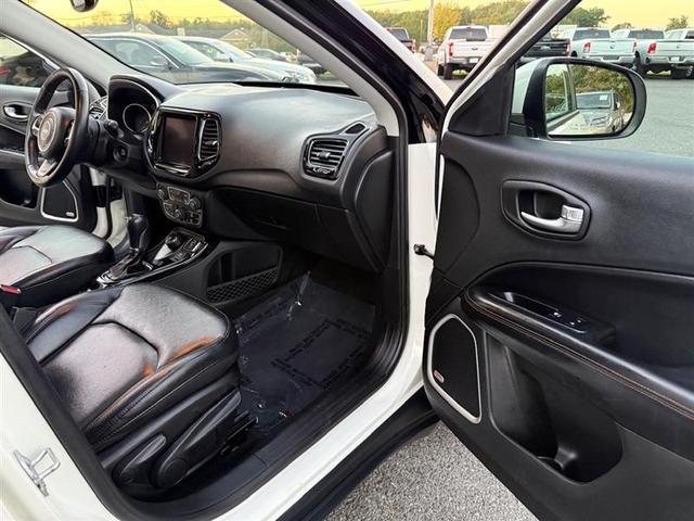 Photo of 2018 White Clearcoat Jeep Compass