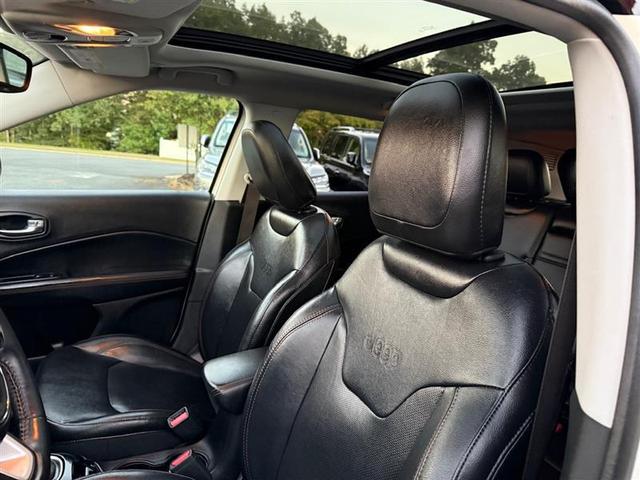 Photo of 2018 White Clearcoat Jeep Compass