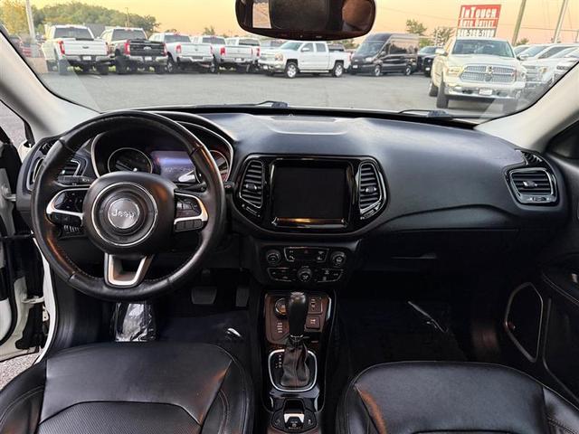 Photo of 2018 White Clearcoat Jeep Compass