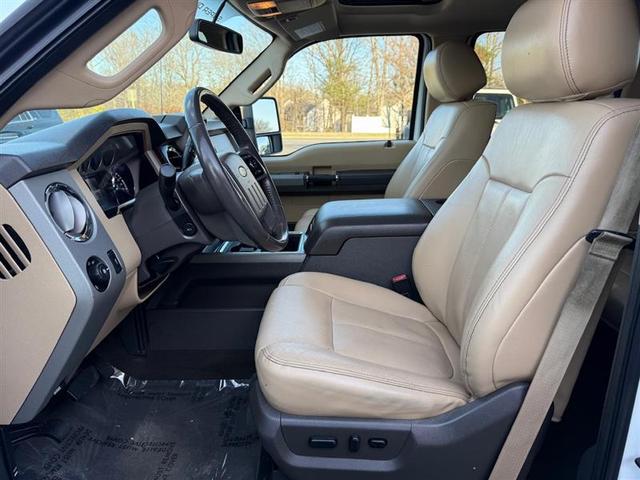 Photo of 2016 White Ford F-250