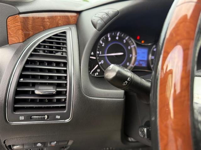 Photo of 2019 Black INFINITI QX80