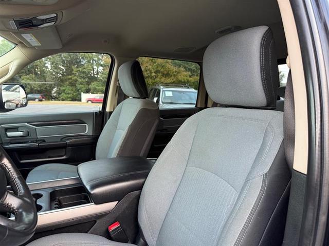 Photo of 2019 Diamond Black Crystal Pearlcoat RAM 3500