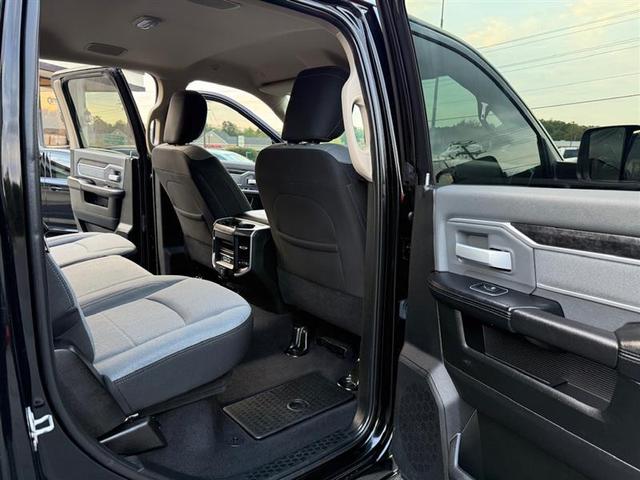 Photo of 2019 Diamond Black Crystal Pearlcoat RAM 3500