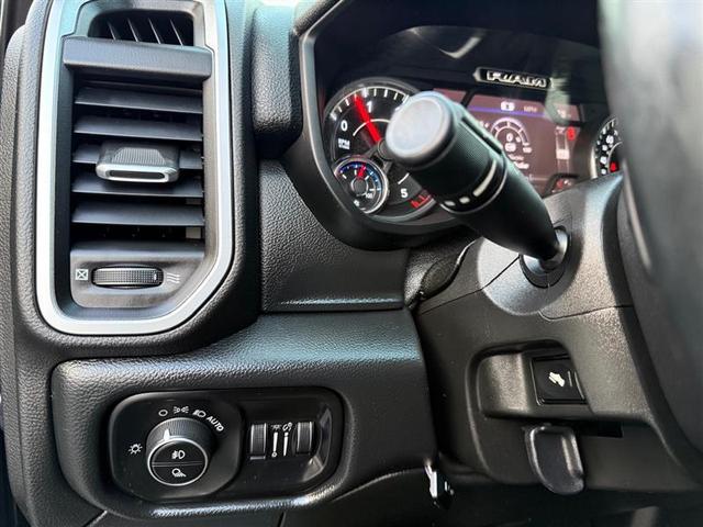Photo of 2019 Diamond Black Crystal Pearlcoat RAM 3500