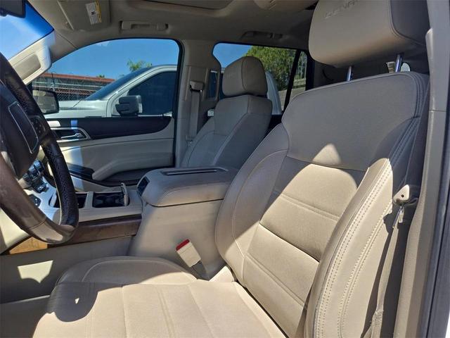 Photo of 2018 White Frost Tricoat GMC Yukon