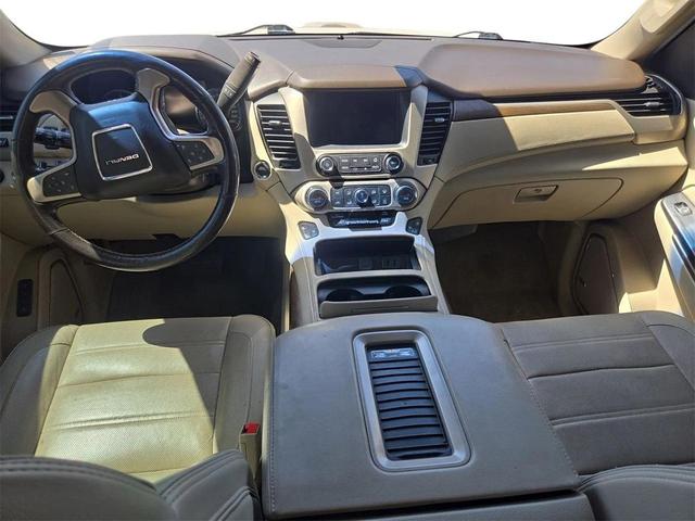 Photo of 2018 White Frost Tricoat GMC Yukon