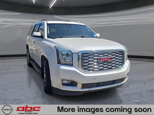 Photo of 2018 White Frost Tricoat GMC Yukon