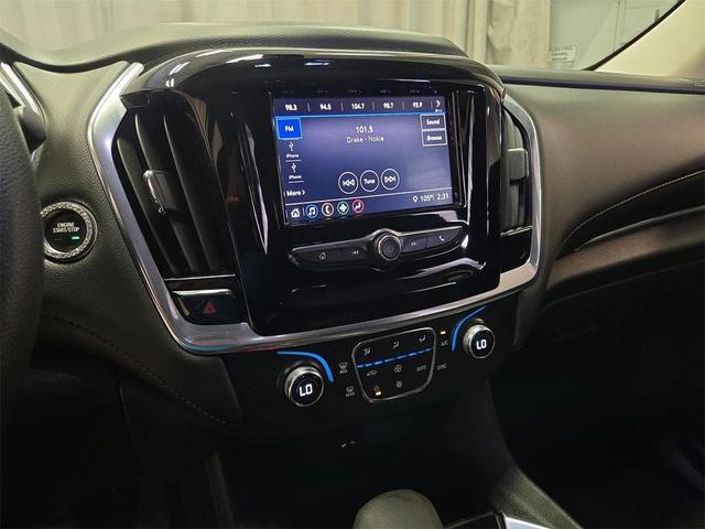 Photo of 2021 Summit White Chevrolet Traverse