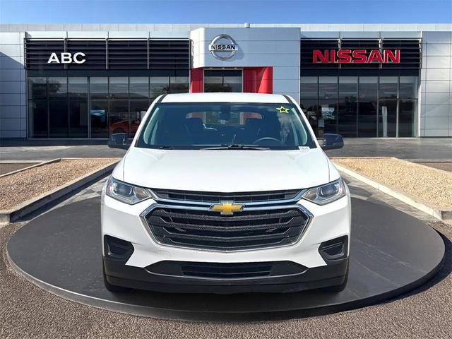 Photo of 2021 Summit White Chevrolet Traverse