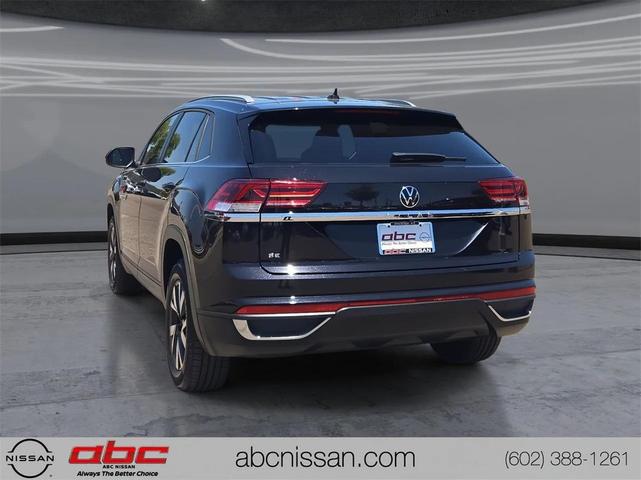 Photo of 2021 Deep Black Volkswagen Atlas Cross Sport