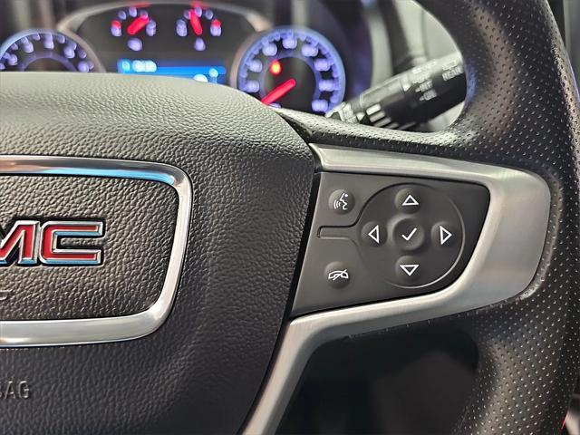 Photo of 2024 Summit White GMC Terrain