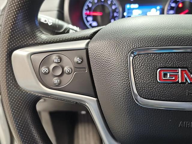 Photo of 2024 Summit White GMC Terrain