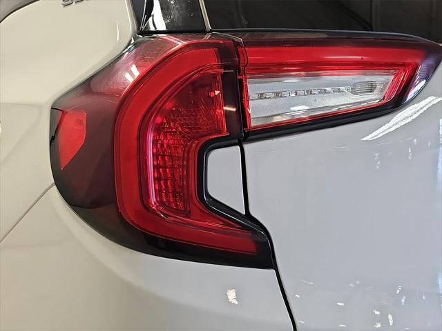 Photo of 2024 Summit White GMC Terrain