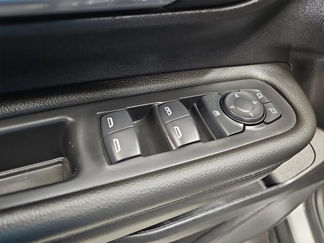 Photo of 2024 Summit White GMC Terrain