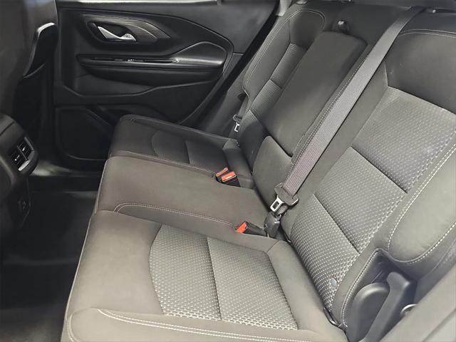Photo of 2024 Summit White GMC Terrain