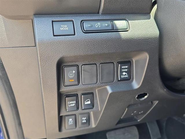 Photo of 2023 Deep Blue Pearl Nissan Frontier