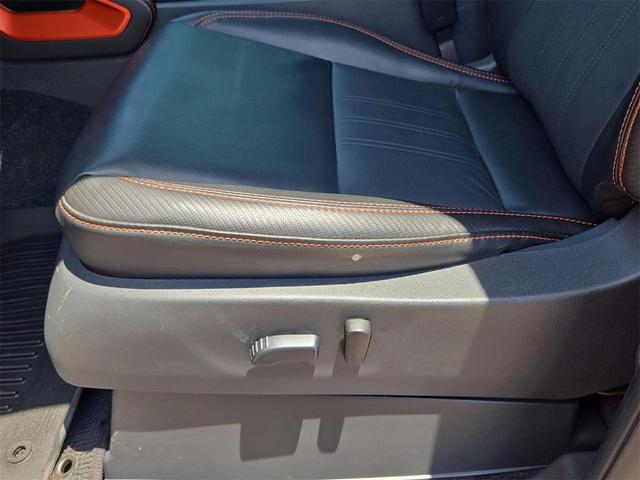 Photo of 2023 Deep Blue Pearl Nissan Frontier