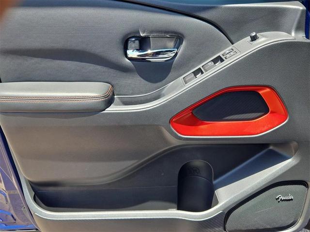 Photo of 2023 Deep Blue Pearl Nissan Frontier