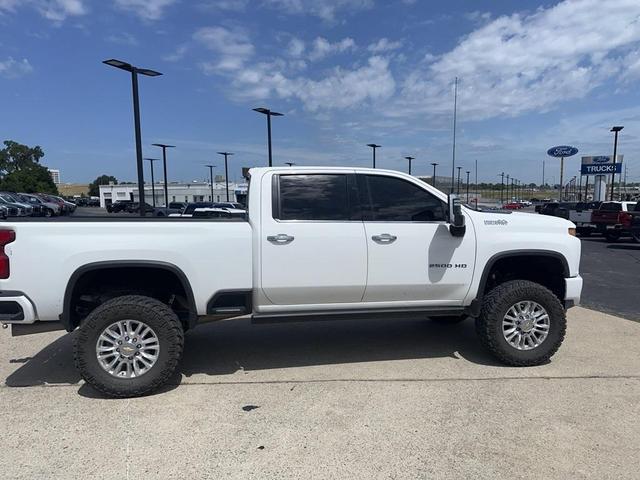 Photo of 2022 Summit White Chevrolet Silverado 2500