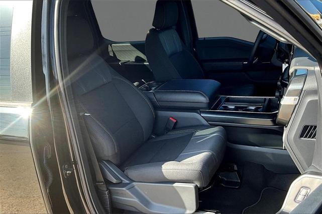 Photo of 2025 Agate Black Metallic Ford F-150