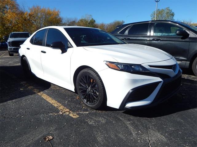 2022 Toyota Camry Hybrid