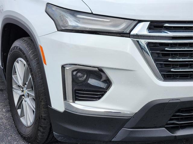 Photo of 2023 Summit White Chevrolet Traverse