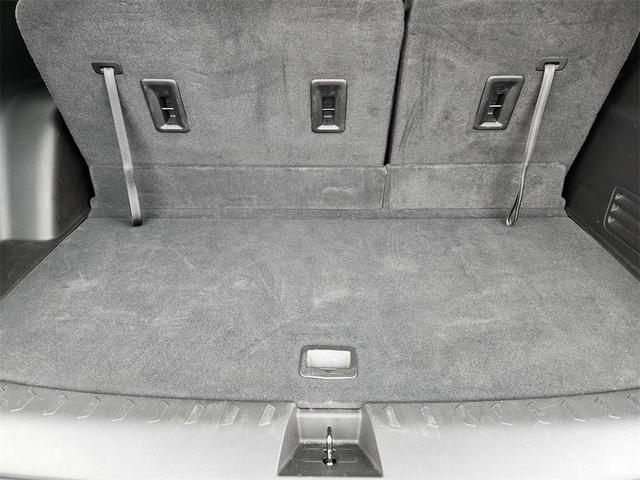 Photo of 2023 Summit White Chevrolet Traverse