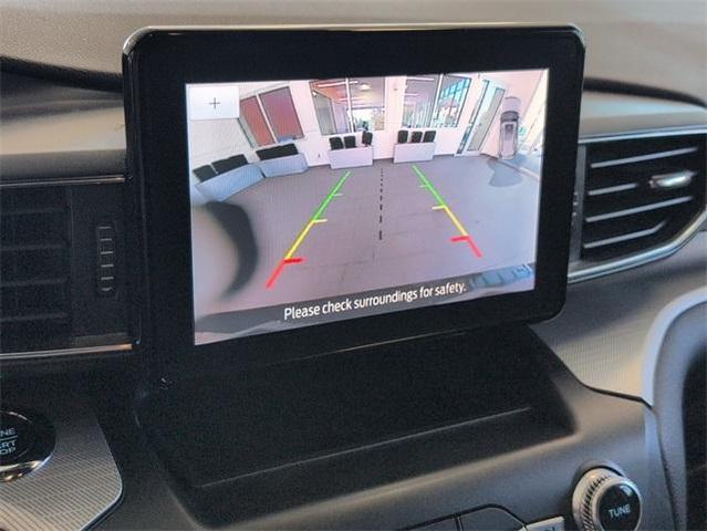 Photo of 2020 Black Ford Explorer