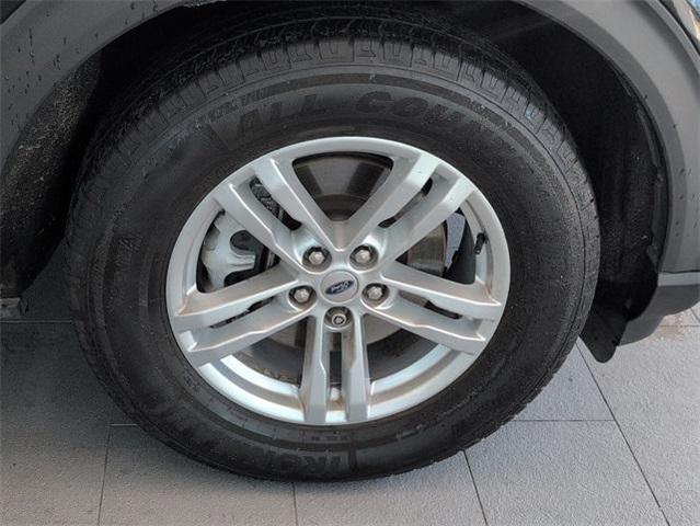 Photo of 2020 Black Ford Explorer