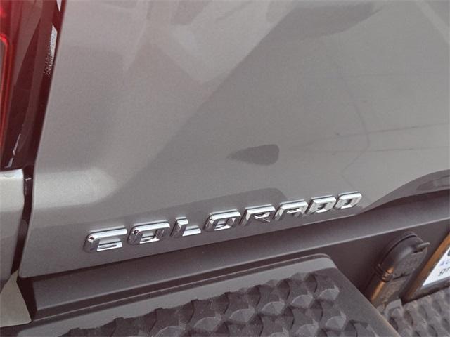 Photo of 2025 Sterling Gray Metallic Chevrolet Colorado
