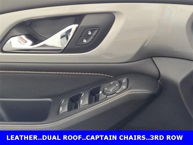Photo of 2021 Summit White Chevrolet Traverse
