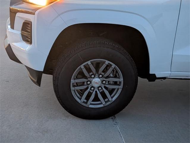 Photo of 2025 Summit White Chevrolet Colorado