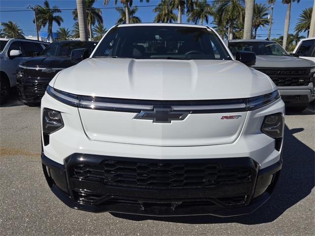 Photo of 2024 Summit White Chevrolet Silverado EV