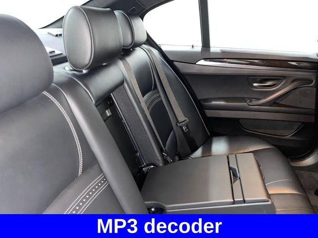 Photo of 2016 Imperial Blue Metallic BMW 550