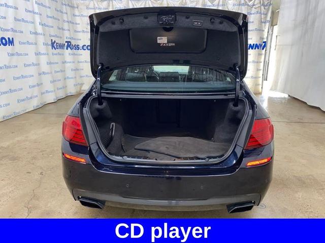 Photo of 2016 Imperial Blue Metallic BMW 550