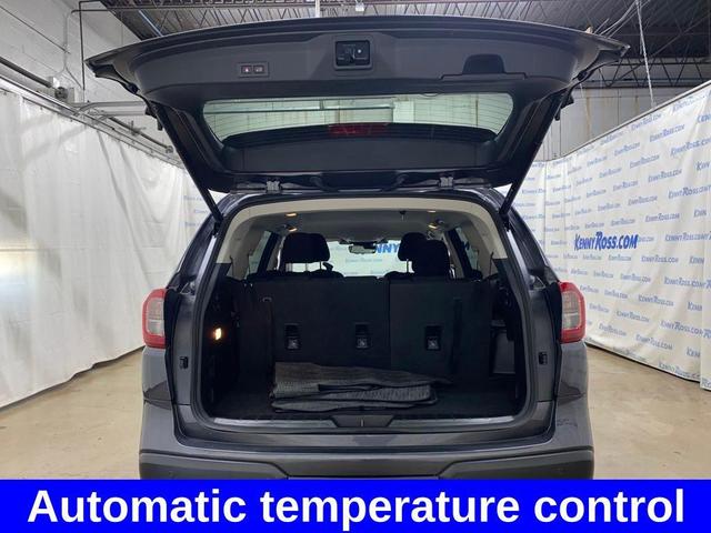 Photo of 2024 Magnetite Gray Metallic Subaru Ascent