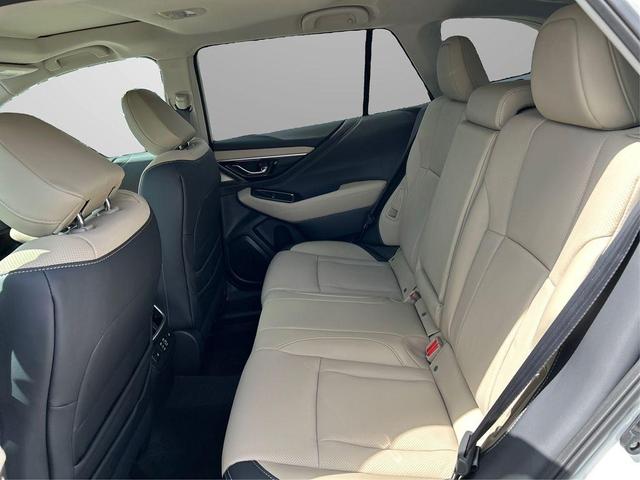 Photo of 2025 Crystal White Pearl Subaru Outback