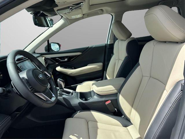 Photo of 2025 Crystal White Pearl Subaru Outback