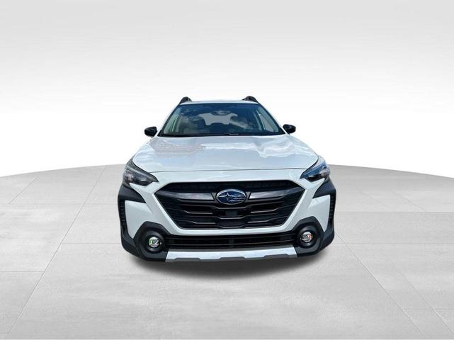 Photo of 2025 Crystal White Pearl Subaru Outback