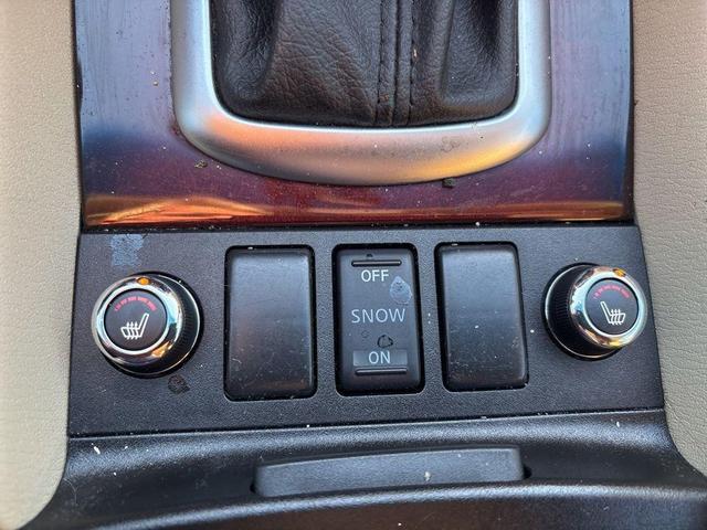 Photo of 2016 Hagane Blue INFINITI QX50
