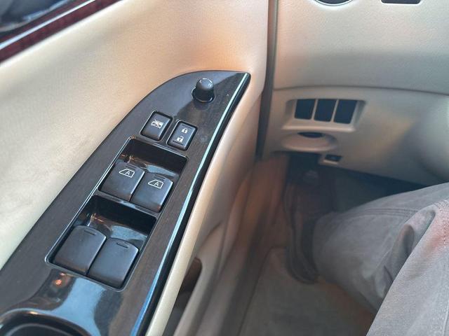 Photo of 2016 Hagane Blue INFINITI QX50