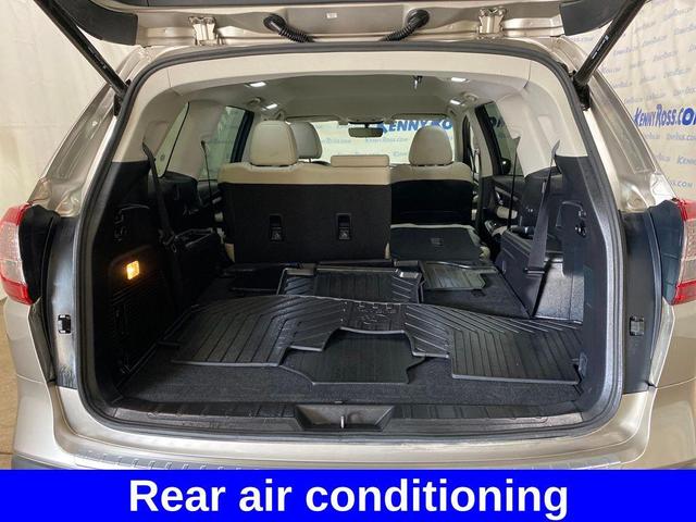 Photo of 2020 Tungsten Metallic Subaru Ascent