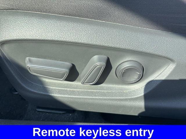 Photo of 2020 Celestial Silver Metallic Toyota Camry
